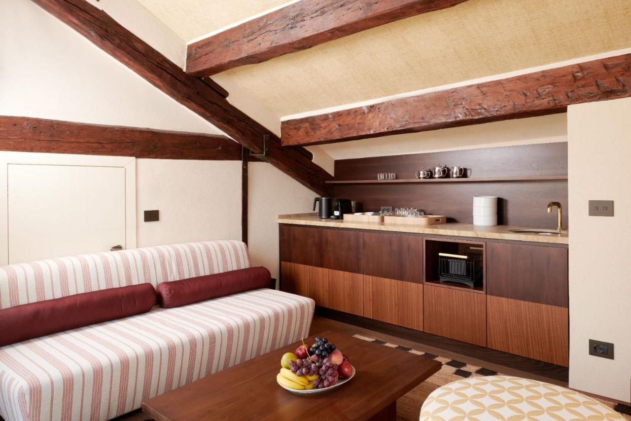 Palazzo Dell'Albero D'Oro Apartment เวนิส ภายนอก รูปภาพ