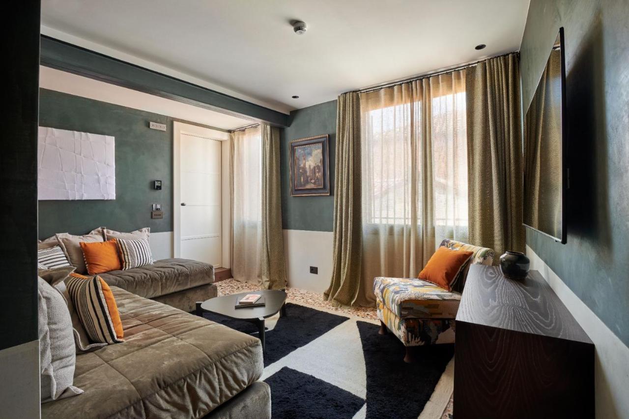 Palazzo Dell'Albero D'Oro Apartment เวนิส ภายนอก รูปภาพ
