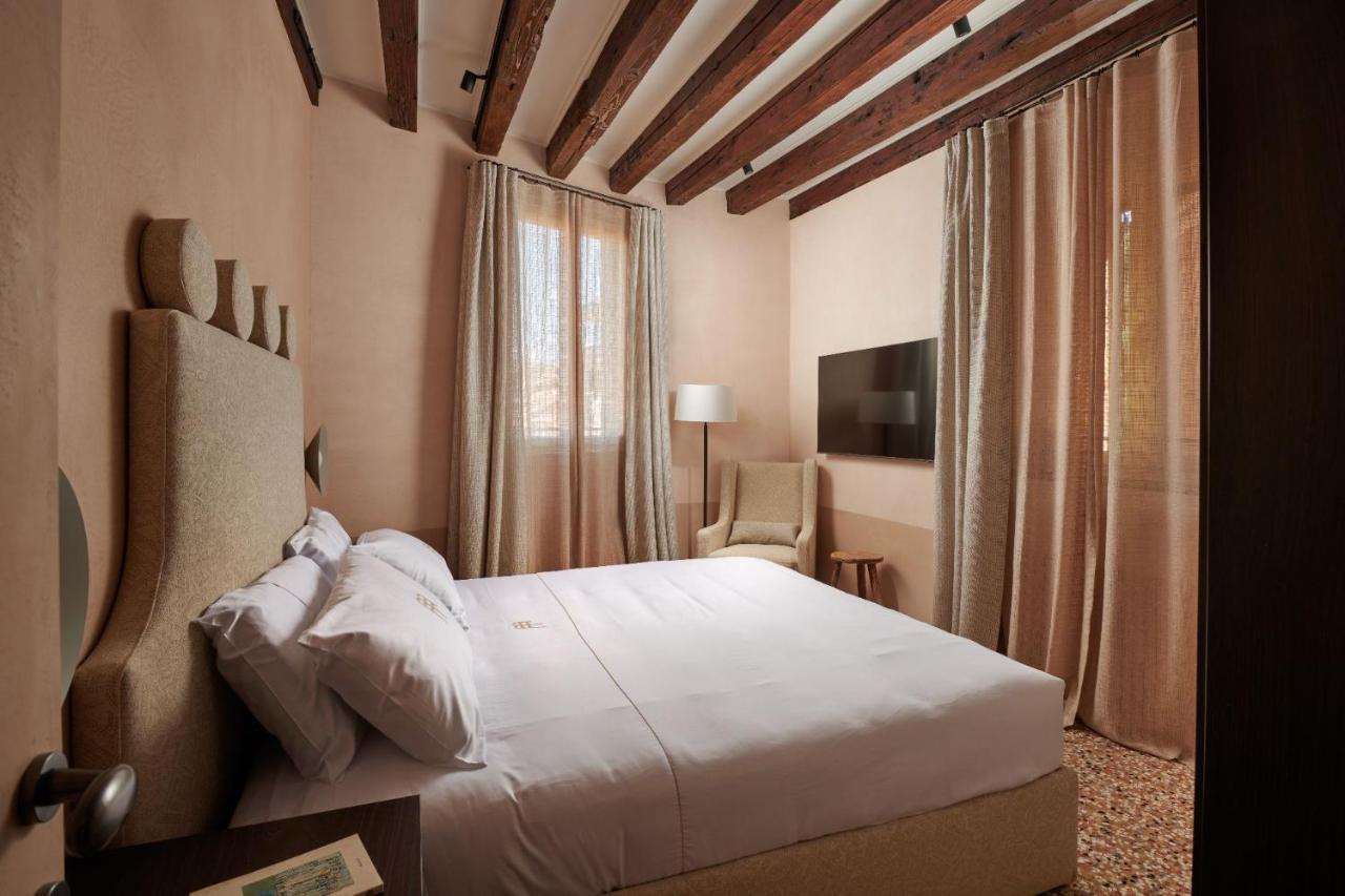 Palazzo Dell'Albero D'Oro Apartment เวนิส ภายนอก รูปภาพ